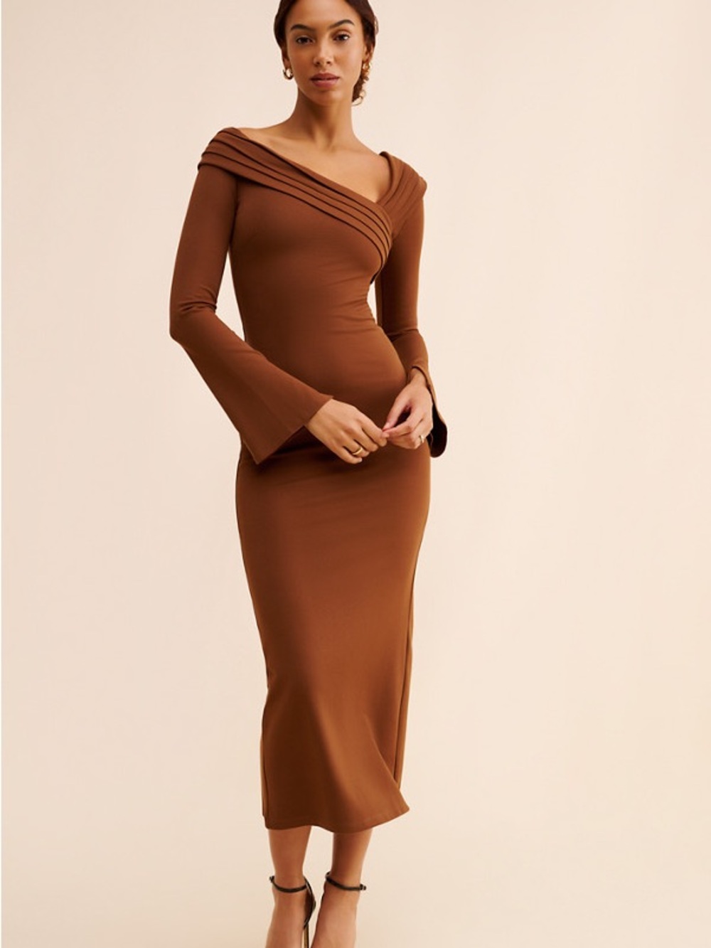 Enugu midi dresss brand celebrates Nigerian artisans Elegant